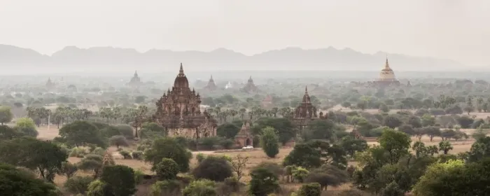 Framed Print : Bagan (Pagan) Buddhist Temples and Ancient City, Myanmar (Burma), Asia Framed Print : Bagan (Pagan) Buddhist Temples and Ancient City, Myanmar (Burma), Asia
