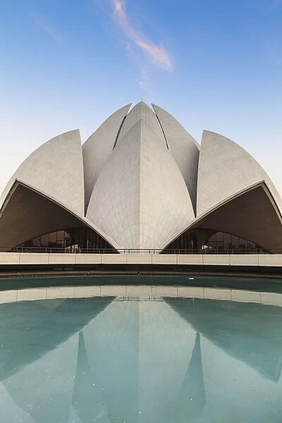 Bahai House of Worship known as the The Lotus Temple, New Delhi, Delhi, India, Asia