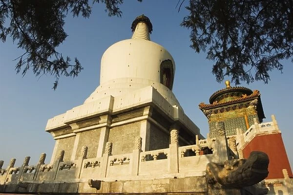 Baitai White Dagoba originally built in 1651 for a visit by the Dalai Lama