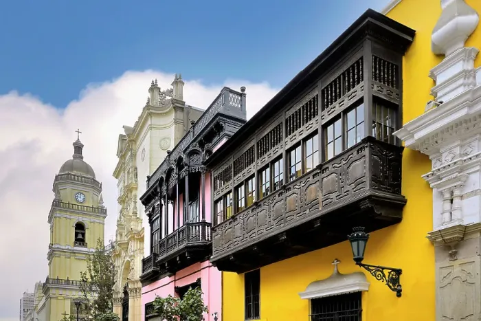 Framed Print : Balcony of the Goyeneche House and San Pedro Church, Lima, Peru, South America Framed Print : Balcony of the Goyeneche House and San Pedro Church, Lima, Peru, South America