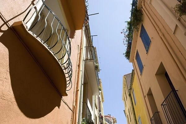 Balcony, Street, Collioure, Pyrenees-Orientales, Languedoc, France, Europe