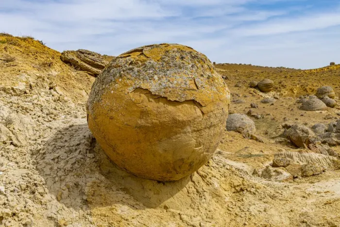 Framed Print : Balls of stone, Torysh (The Valley of Balls), Shetpe, Mangystau, Kazakhstan, Central Asia, Asia Framed Print : Balls of stone, Torysh (The Valley of Balls), Shetpe, Mangystau, Kazakhstan, Central Asia, Asia