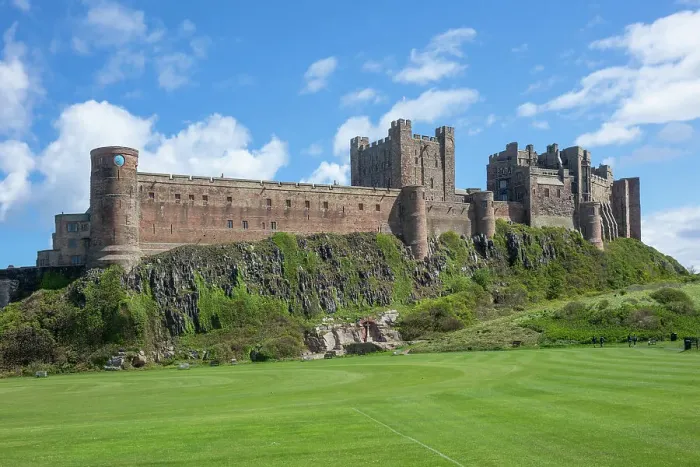 Framed Print : Bamburgh castle, Northumberland, England