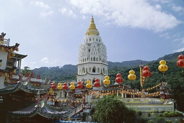 Ban Po Tha Pagoda (Ten thousand Buddhas)