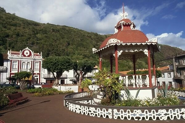 Bandstand in municipal gardens, Velas, Sao Jorge, Azores, Portugal, Europe