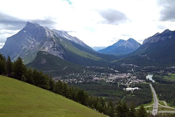 Banff, Banff National Park, UNESCO World Heritage Site, Alberta, Rocky Mountains