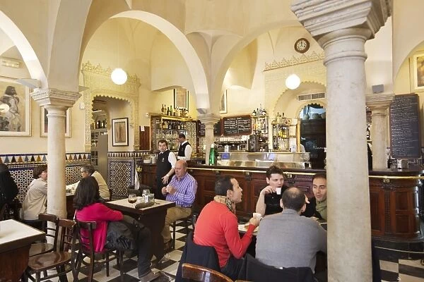 Bar Giralda (Calle Mateos Gago 1) set in Moorish bathouse, Seville, Andalucia, Spain, Europe