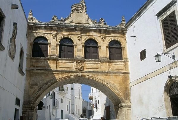 Baroque archway