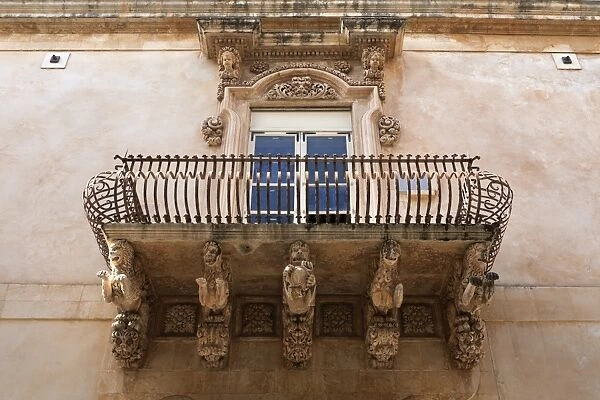 Baroque balcony, Noto, Sicily, Italy, Europe