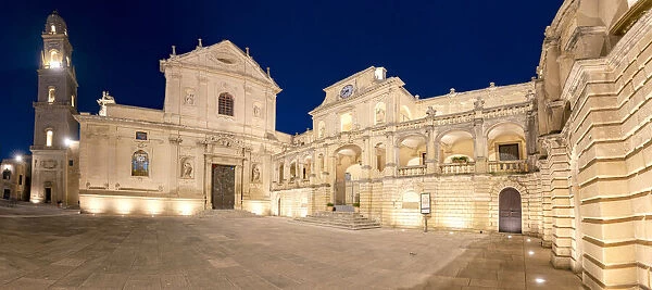 Baroque buildings and Cathedral at night, Piazza del Duomo, Lecce, Salento, Apulia, Italy