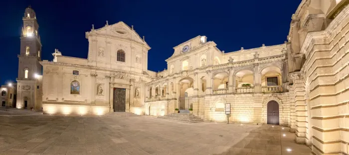 Framed Print : Baroque buildings and Cathedral at night, Piazza del Duomo, Lecce, Salento, Apulia, Italy Framed Print : Baroque buildings and Cathedral at night, Piazza del Duomo, Lecce, Salento, Apulia, Italy