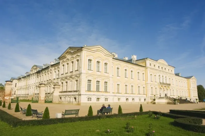 Framed Print : Baroque style Rundales Palace Framed Print : Baroque style Rundales Palace