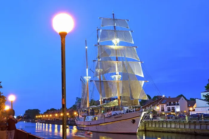 Framed Print : Barquentine Meridianas, now converted for catering purposes, moored by the embankment of the Dane river, Klaipeda, port city on the Baltic Sea, Lithuania, Europe Framed Print : Barquentine Meridianas, now converted for catering purposes, moored by the embankment of the Dane river, Klaipeda, port city on the Baltic Sea, Lithuania, Europe