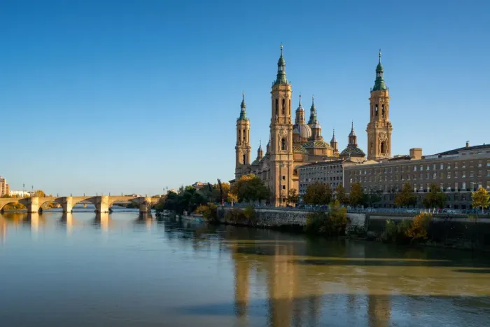 Framed Print : Basilica del Pilar Cathedral with stone bridge crossing Ebro River, Zaragoza, Aragon, Spain, Europe Framed Print : Basilica del Pilar Cathedral with stone bridge crossing Ebro River, Zaragoza, Aragon, Spain, Europe