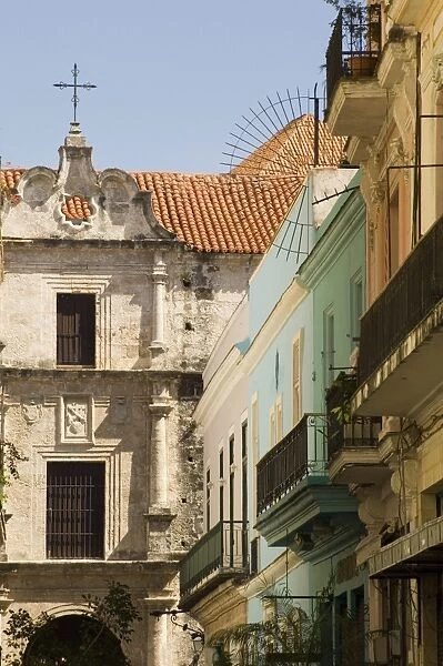 The Basilica Menor de San Francisco de Asis in Habana Vieja (old town)