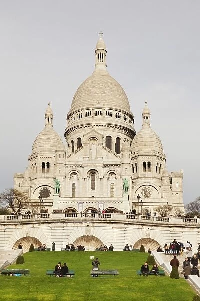 Basilica of Sacre Coeur, Montmartre, Paris, Ile de France, France, Europe