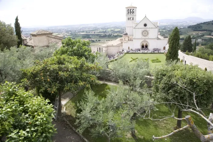 Framed Print : The Basilica of San Francesco, UNESCO World Heritage Site, and the Valley of Peace