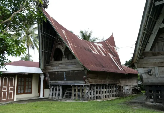Framed Print : Batak Toba tribal rural village houses with contemporary extensions on Samosir Island in Lake Toba, Sumatra, Indonesia, Southeast Asia, Asia Framed Print : Batak Toba tribal rural village houses with contemporary extensions on Samosir Island in Lake Toba, Sumatra, Indonesia, Southeast Asia, Asia