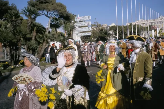 Framed Print : Battle of the Flowers, Carnival, Promenade des Anglais, Nice, Alpes-Maritimes Framed Print : Battle of the Flowers, Carnival, Promenade des Anglais, Nice, Alpes-Maritimes