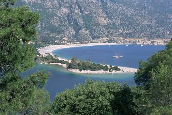 Bay of Oludeniz (Olu Deniz)