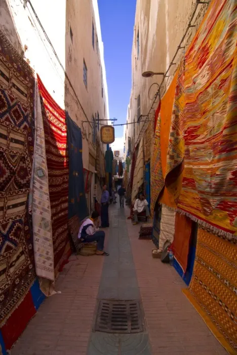 Framed Print : Bazaar in the coastal city of Essaouira, UNESCO World Heritage Site, Morocco Framed Print : Bazaar in the coastal city of Essaouira, UNESCO World Heritage Site, Morocco