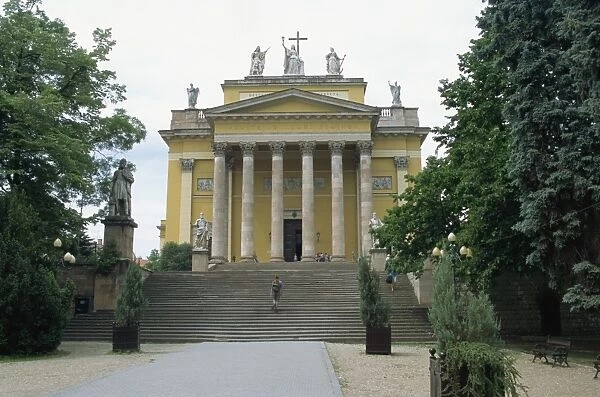 Bazilika (Cathedral)