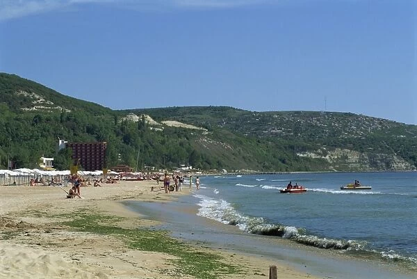 The beach at Albena, looking north, Albena, Bulgaria, Europe