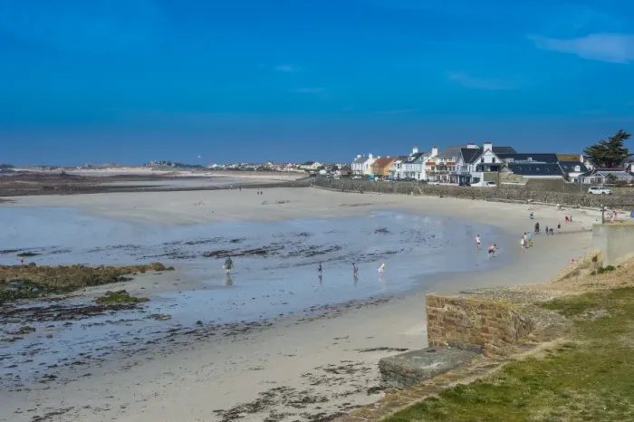 Framed Print : The beach of Casteret, Guernsey, Channel Islands, United Kingdom, Europe