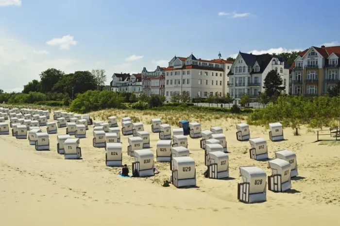 Framed Print : Beach chairs, Bansin, Usedom, Mecklenburg-Vorpommern, Germany, Baltic Sea, Europe Framed Print : Beach chairs, Bansin, Usedom, Mecklenburg-Vorpommern, Germany, Baltic Sea, Europe