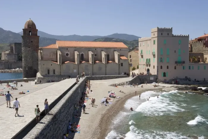 Framed Print : Beach, Eglise Notre-Dame-des-Anges, Collioure, Pyrenees-Orientales, Languedoc Framed Print : Beach, Eglise Notre-Dame-des-Anges, Collioure, Pyrenees-Orientales, Languedoc