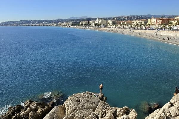 Beach and promenade des Anglais, Nice, Alpes Maritimes, Provence, Cote d Azur