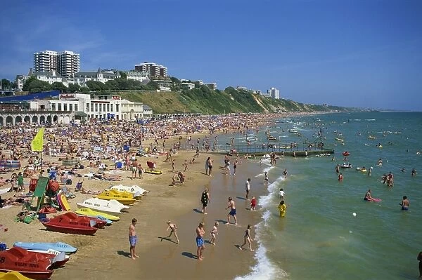 The beach in summer, Bournemouth, Dorset, England, United Kingdom, Europe