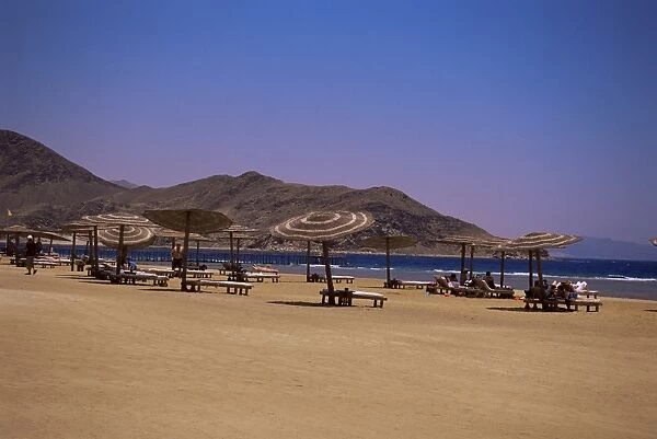 The beach at Taba Heights, Gulf of Aqaba, Red Sea, Sinai, Egypt, North Africa, Africa