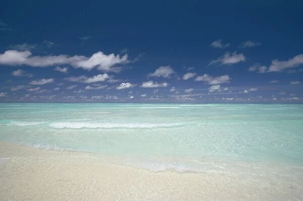 Beach and Turquoise lagoon, Maldives, Indian Ocean, Asia