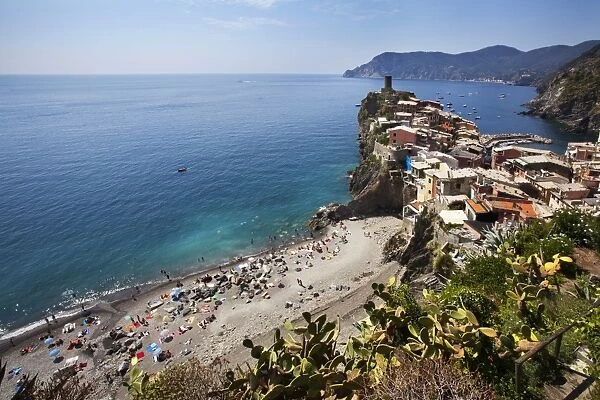 The Beach at Vernazza from the Cinque Terre Coastal Path, Cinque Terre, UNESCO World Heritage Site, Liguria, Italy, Mediterranean, Europe