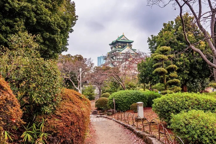 Framed Print : Beautiful calm japanese gardens at Osaka Castle in Japan