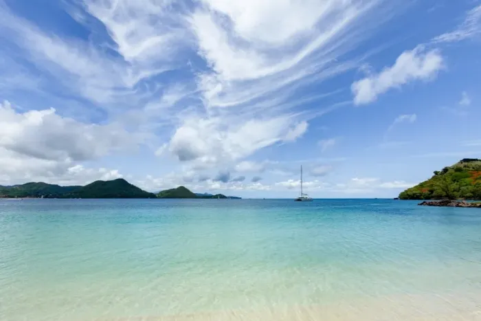 Framed Print : The beautiful clear water at Rodney Bay, St. Lucia, Windward Islands, West Indies Caribbean Framed Print : The beautiful clear water at Rodney Bay, St. Lucia, Windward Islands, West Indies Caribbean