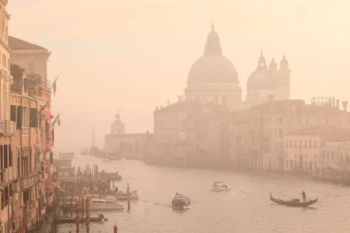 Framed Print : Beautiful Grand Canal, winter fog, morning golden light, Santa Maria della Salute, Venice Framed Print : Beautiful Grand Canal, winter fog, morning golden light, Santa Maria della Salute, Venice