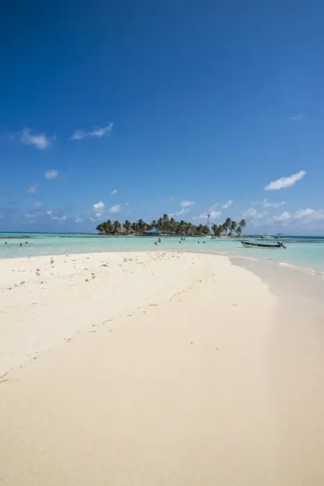 Framed Print : Beautiful island, El Acuario, San Andres, Caribbean Sea, Colombia, South America Framed Print : Beautiful island, El Acuario, San Andres, Caribbean Sea, Colombia, South America