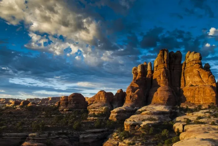 Framed Print : Beautiful rock formations in the Needles, Canyonlands National Park, Utah, United States of America, North America Framed Print : Beautiful rock formations in the Needles, Canyonlands National Park, Utah, United States of America, North America