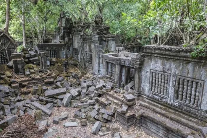 Framed Print : Beng Mealea Temple, overgrown and falling down, Angkor, UNESCO World Heritage Site, Siem Reap Province, Cambodia, Indochina, Southeast Asia, Asia Framed Print : Beng Mealea Temple, overgrown and falling down, Angkor, UNESCO World Heritage Site, Siem Reap Province, Cambodia, Indochina, Southeast Asia, Asia
