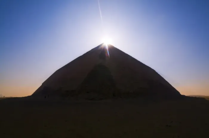 Framed Print : The Bent Pyramid, Pyramid field of Dahshur, UNESCO World Heritage Site Framed Print : The Bent Pyramid, Pyramid field of Dahshur, UNESCO World Heritage Site