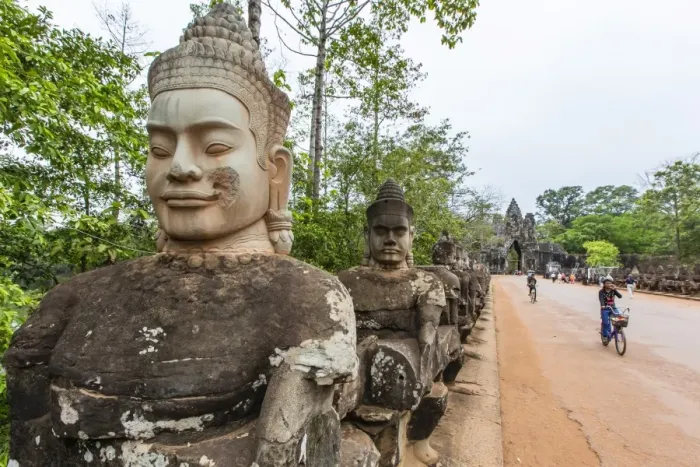 Framed Print : Bicycles near the South Gate at Angkor Thom, Angkor, UNESCO World Heritage Site, Siem Reap Province, Cambodia, Indochina, Southeast Asia, Asia