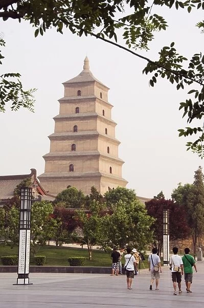 Big Goose Pagoda Park, Tang Dynasty built in 652 by Emperor Gaozong, Xian City