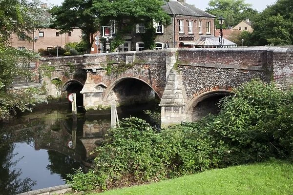 Bishop Bridge over the River Wensum, Norwich, Norfolk, England, United Kingdom, Europe
