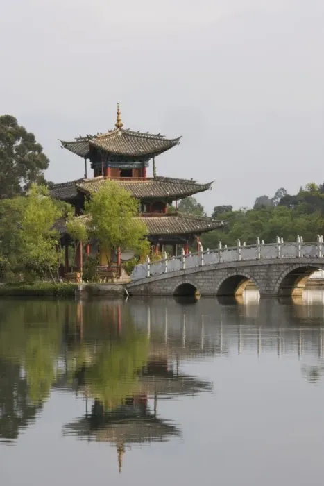 Framed Print : The Black Dragon Pool Park, Lijiang, Yunnan Province, China, Asia Framed Print : The Black Dragon Pool Park, Lijiang, Yunnan Province, China, Asia