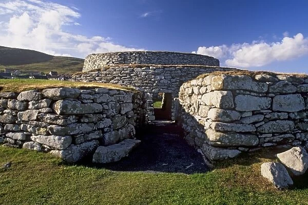 The blockhouse guarding the entrance, Clickhimin broch (fortified tower)