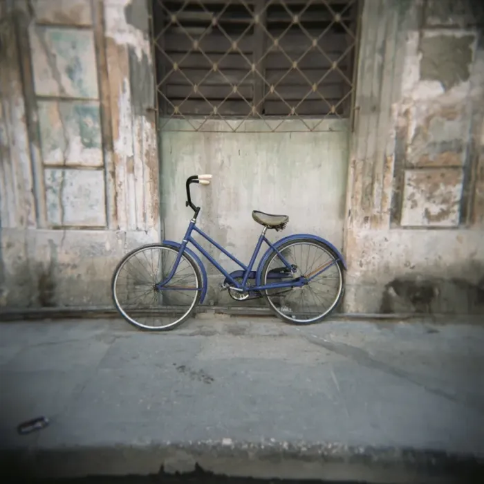 Framed Print : Blue bicycle against a wall, Havana Centro, Havana, Cuba, West Indies, Central America Framed Print : Blue bicycle against a wall, Havana Centro, Havana, Cuba, West Indies, Central America