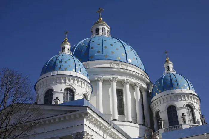 Framed Print : Blue cupolas emblazoned with golden stars, Trinity Cathedral, St Framed Print : Blue cupolas emblazoned with golden stars, Trinity Cathedral, St