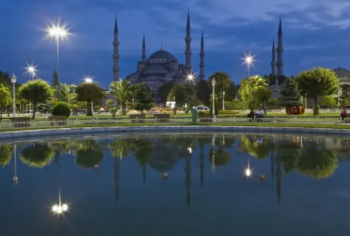 Framed Print : Blue Mosque in evening, reflected in pond, Sultanahmet Square, Istanbul, Turkey, Europe Framed Print : Blue Mosque in evening, reflected in pond, Sultanahmet Square, Istanbul, Turkey, Europe
